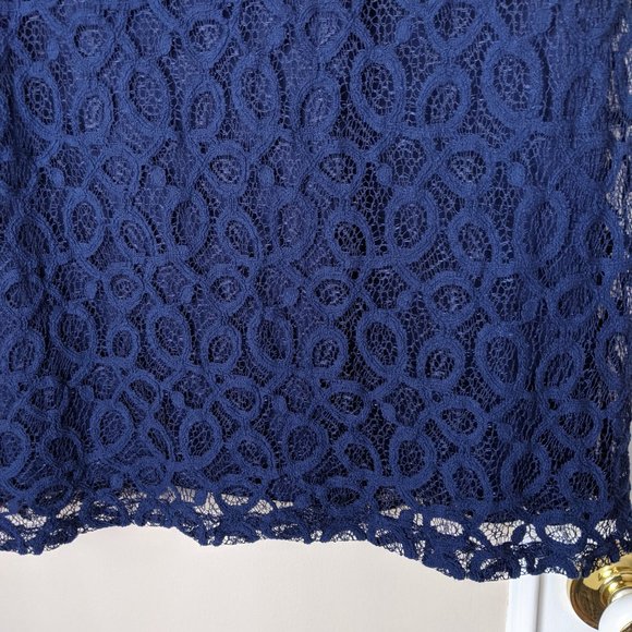 Beautiful navy lace dress - Picture 5 of 5